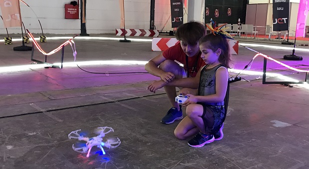1509523671_dronemanya3.jpg