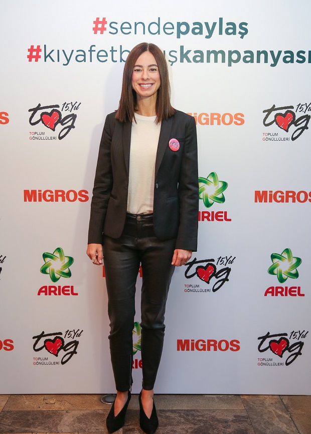 1510153462_burcu_hanif.jpg