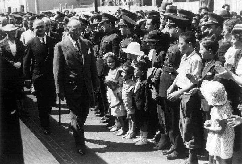 1ataturk.jpg