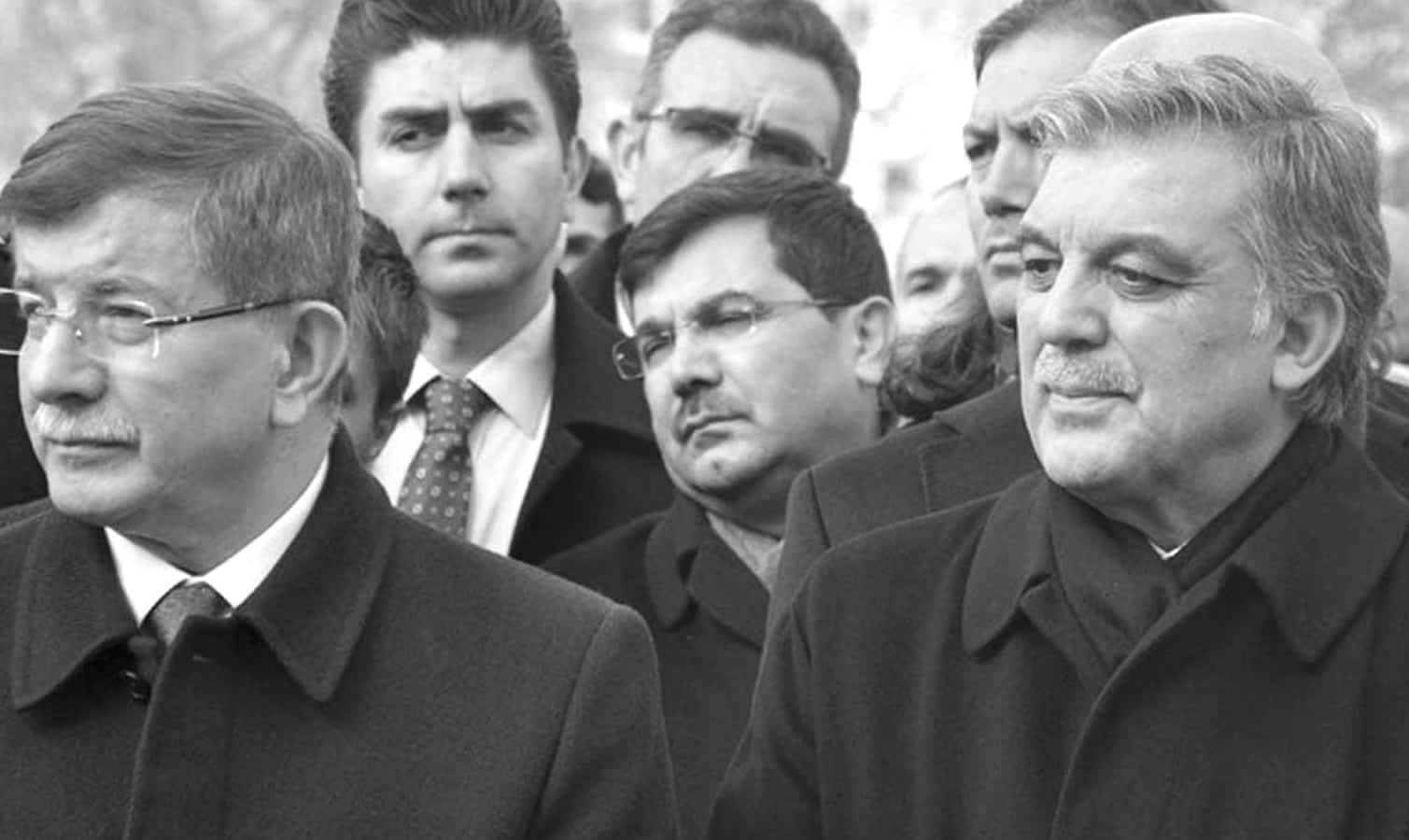 abdullah-gul-ve-ahmet-davutoglu-min.jpg