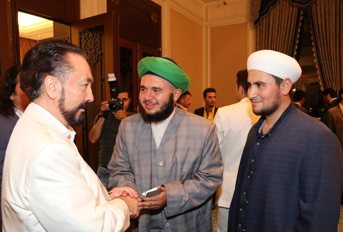 adnan-oktar-siyasetcafe-001.jpg