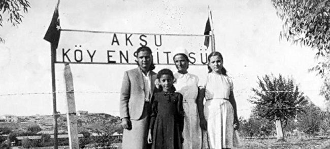 aksde-koy-enstituleri-sergisi-siyaset-cafe.jpg