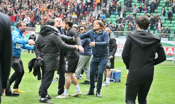 amedspor-sakaryaspor.jpg
