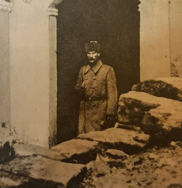 ataturk-diyarbakir-kafkas-cephesi-komutanligi-karargah-binasi-kapisi.JPG