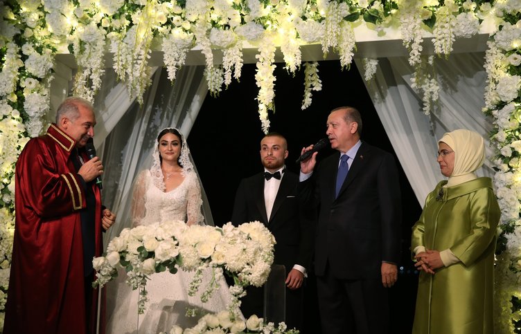 gokhan-tore-dunya-evine-girdi-cumhurbaskani-erdogan-nikah-sahitligini-yapti,,.jpg