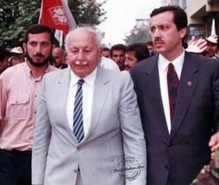 metin-kulunk-necmettin-erbakan.jpeg