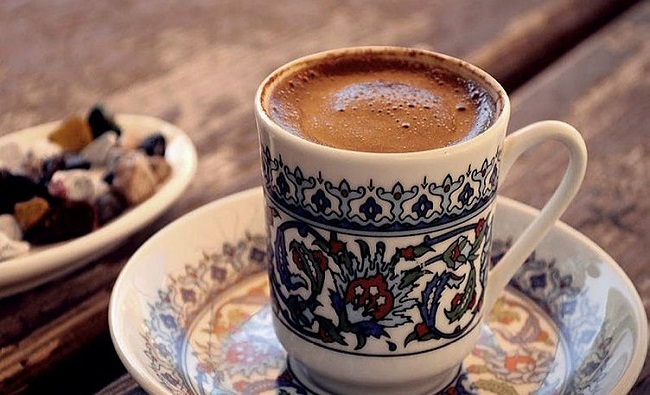 turk-kahvesi-faydalari-siyaset-cafe.jpg